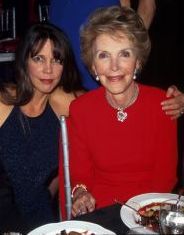 Nancy Reagan and daughter, Patti, 1996, NY.jpg